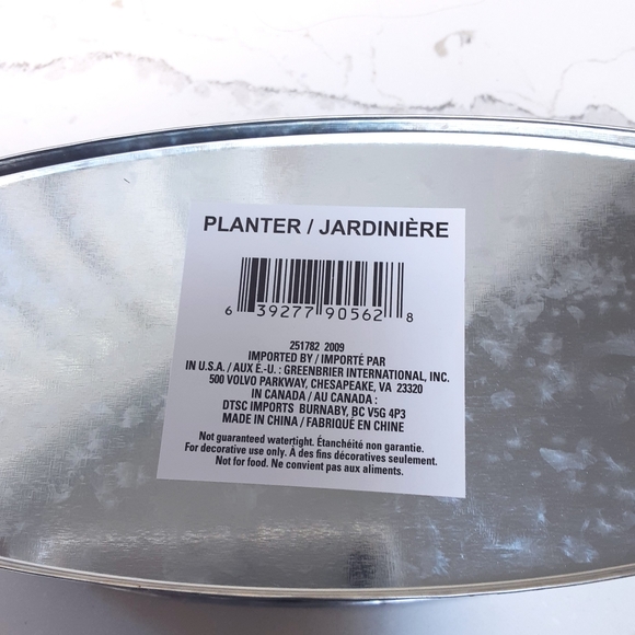 Rustic Garden Metal Planters With Retro Farmhouse Look - Picture 3 of 6